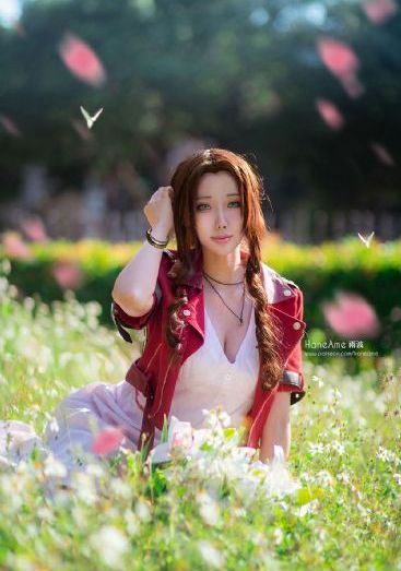 年轻的保姆电影_高清高清完整版