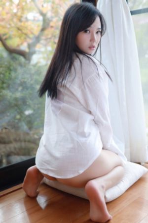 老头把舌头伸进她腿间视频_HD高清视频观看