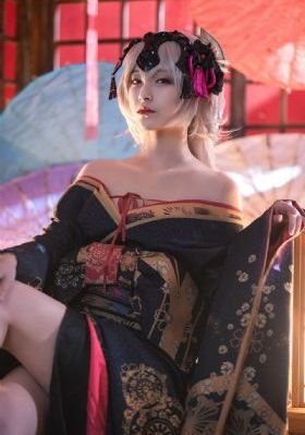 车里教练一口咬住我的奶_1080P神马影院在线